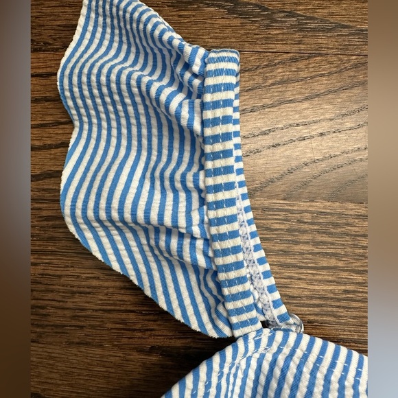 Snapper Rock Girls Seersucker Swimsuit - size 10 - Picture 2 of 6